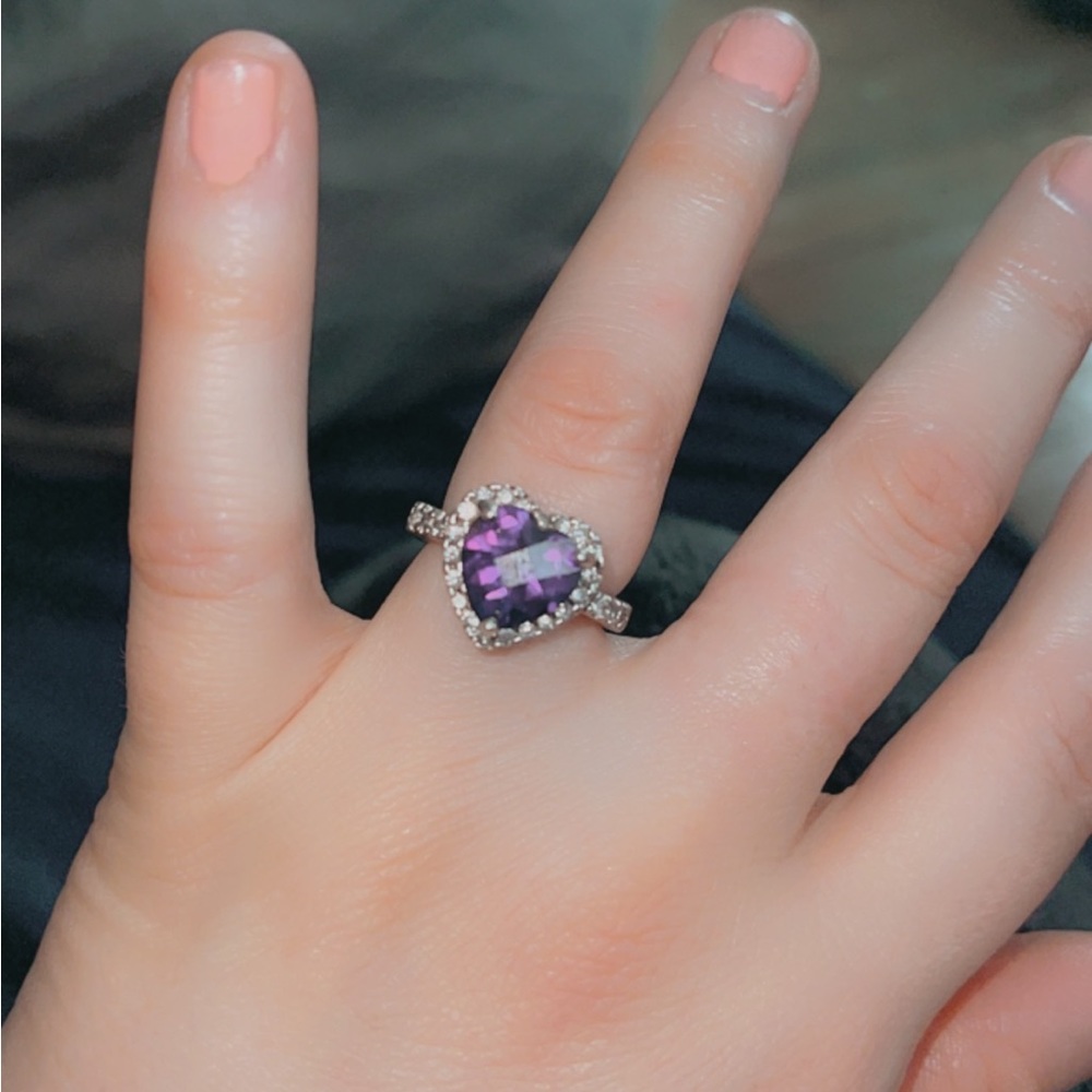 Purple Heart shaped silver ring 7.5 princess Diana